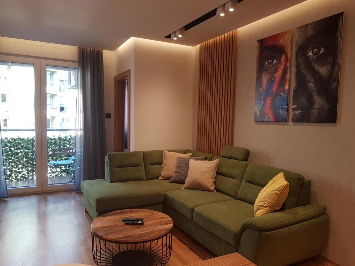 Tesla 3 Apartment Novi Sad Exteriör bild