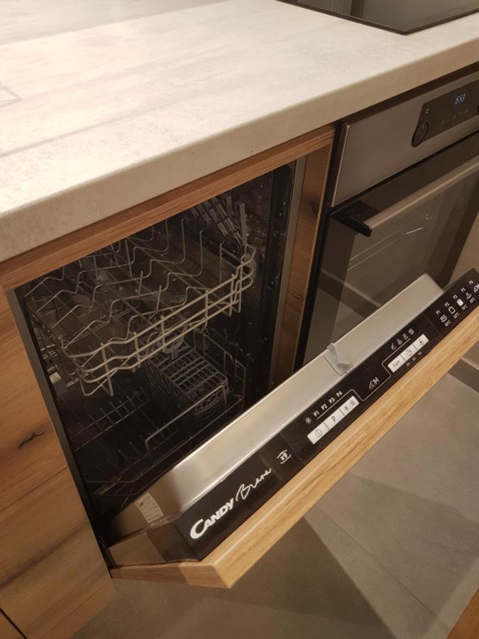Tesla 3 Apartment Novi Sad Exteriör bild