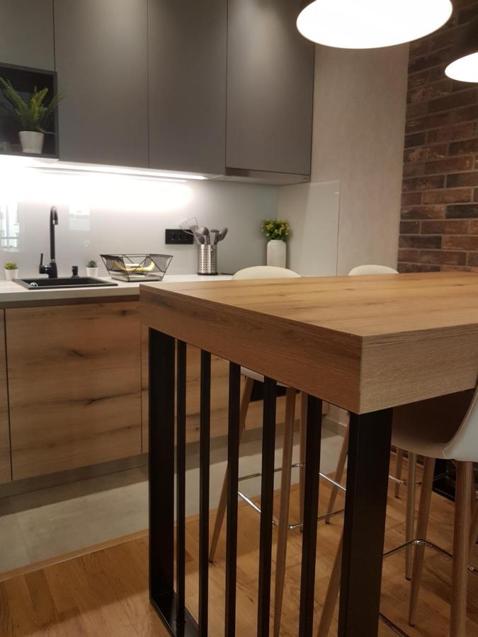 Tesla 3 Apartment Novi Sad Exteriör bild