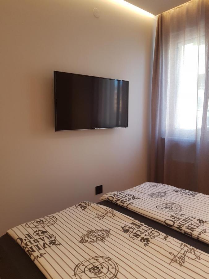 Tesla 3 Apartment Novi Sad Exteriör bild