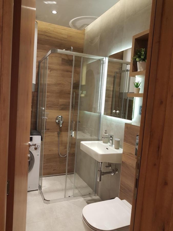 Tesla 3 Apartment Novi Sad Exteriör bild