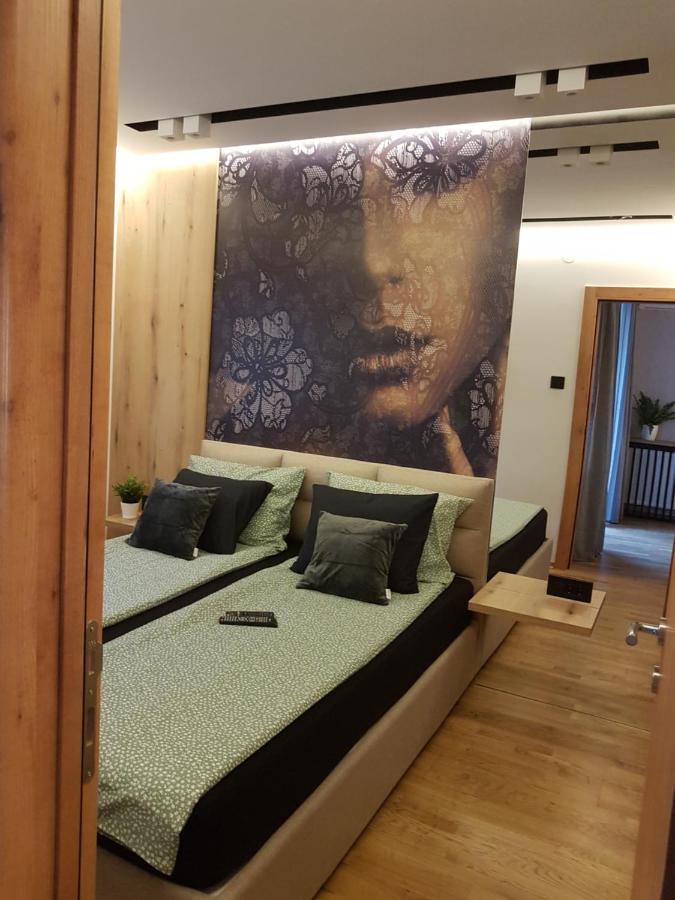 Tesla 3 Apartment Novi Sad Exteriör bild
